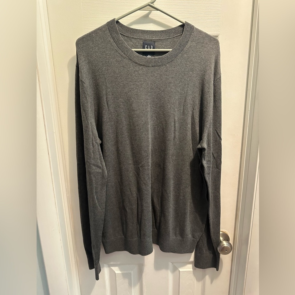 Men’s Gray Gap Sweater